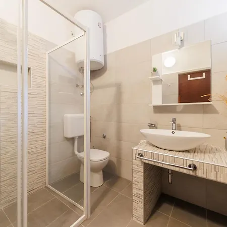 Riva Apartament *