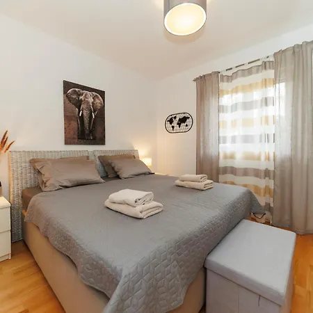 Apartament Riva *